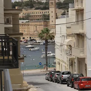 Modern Two Bedroom Sea View Apartament Marsaskala